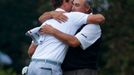 Adam Scott a Angel Cabrera na Masters v Augustě