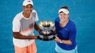 Barbora Krejčíková a Rajeev Ram slaví triumf ve finále smíšené čtyřhry na Australian Open 2021