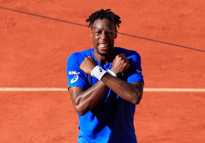 Tennis - French Open - Roland Garros, Paris, France - June 1, 2019. France's Gael Monfils reacts after winning his third round match against France's Antoine Hoang. REUTE