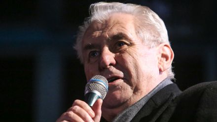 Miliardář Kellner u prezidenta? Velký byznys tahá za nitky, Zeman je Kellnerův muž, říká Břešťan