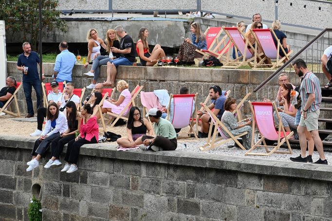 Snímek z karlovarského festivalu.