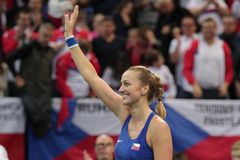 Kvitová porazila Bencicovou, Češky i bez Plíškové hladce postupují ve Fed Cupu dál