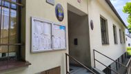 Malá obec Tehov má obecní úřad, kde vládne domácká atmosféra.