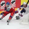 Lukáš Sedlák a Jake Sanderson ve čtvrtfinále MS 2024 Česko - USA