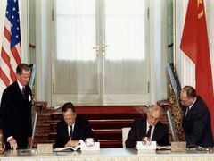 Podpis paktu START 1: Gorbačov, Bush a rok 1991.
