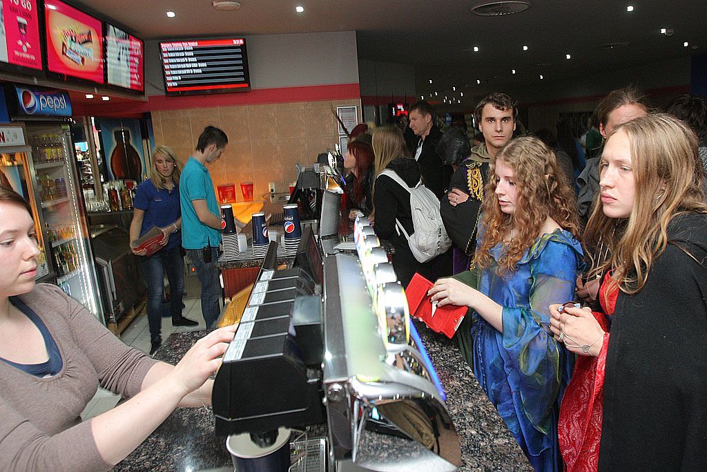 Hobiti, Elfové, Skřeti a jiné potvory šli do kina