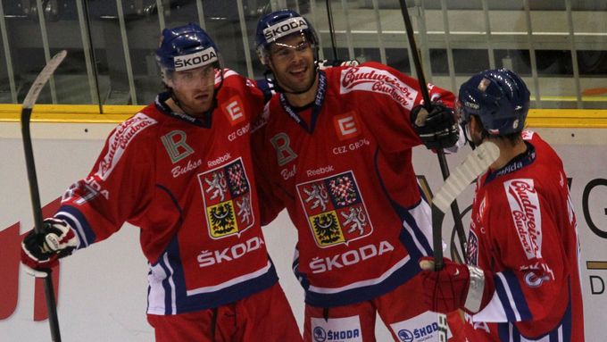 Hokejová reprezentace poprvé v osmnátcileté historii série Euro Hockey Tour vyhrála finskou Karjalu.