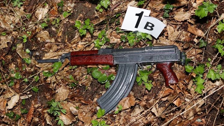"Něco tak příšerného tu nebylo." Muž na Přerovsku postřílel rodinu samopalem; Zdroj foto: Policie ČR