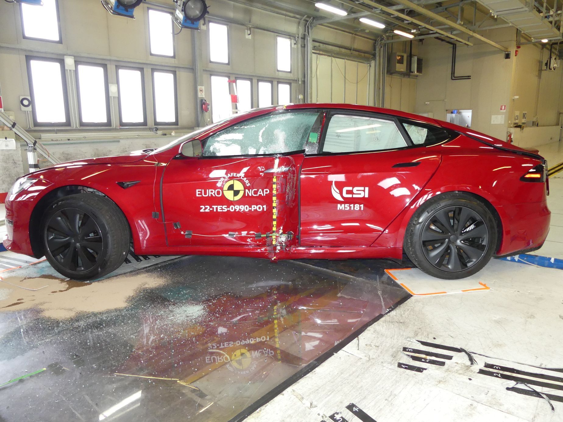 Euro NCAP crashtest Tesla Model S