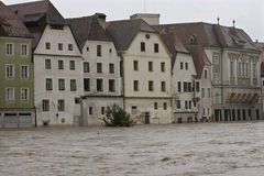 Povodně ve východní Evropě: už 10 obětí