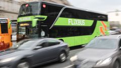 Ilustrační foto - doprava, jízda autem, auto, magistrála, zácpa - Flixbus