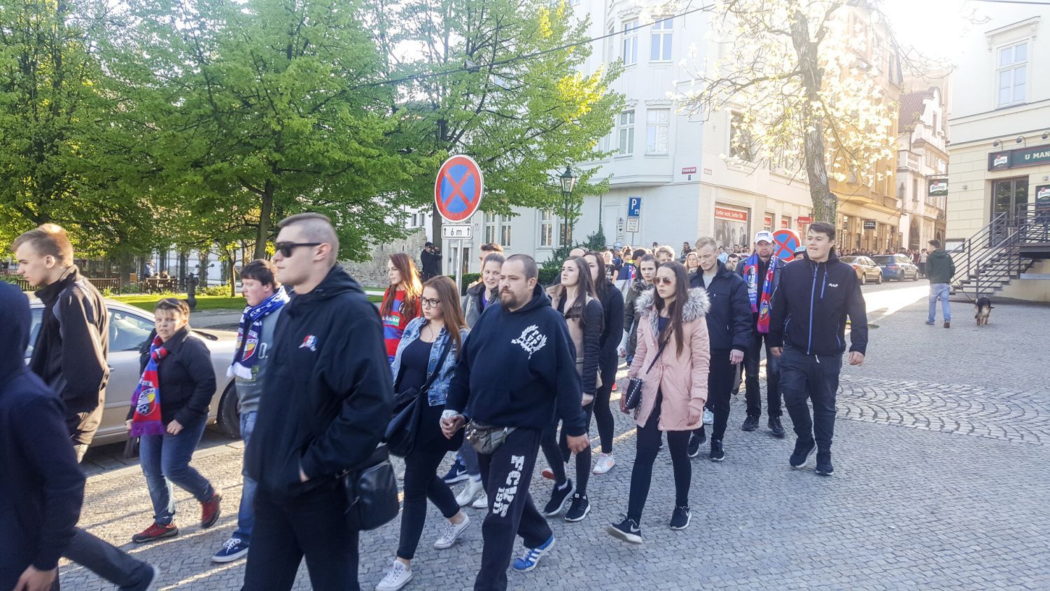 Pochod plzeňských fanoušků za Františka Rajtorala