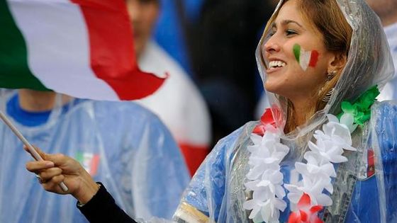 Fanynky, díl 11: Oranžové oslavy a nová móda Italek