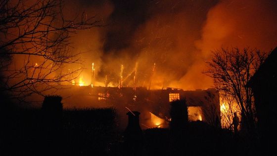 Foto: Na Táborsku hořel rekreační objekt