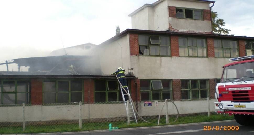 V Jičíně hořela výrobna oken
