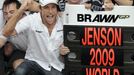 Jenson Button si užívá oslavy