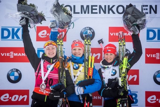 Biatlon na Holmenkollenu, vytrvalostní závod žen, Kaisa Mäkäräinenová, Darja Domračevová a Veronika Vítková