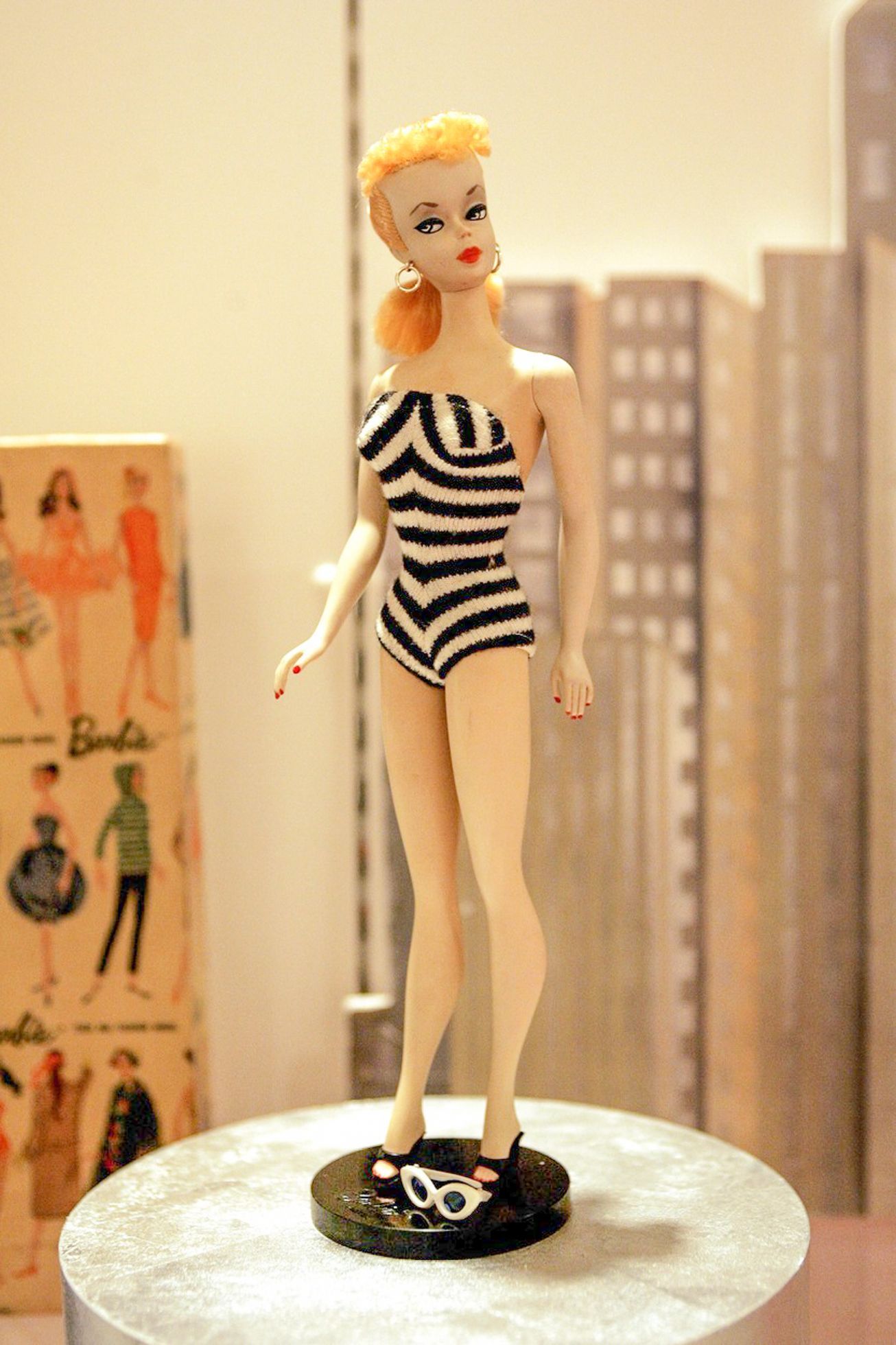 Fotogalerie / Barbie / Před 20 lety zemřela americká podnikatelka Ruth Handlerová, autorka panenky Barbie a spoluzakladatelka firmy Mattel