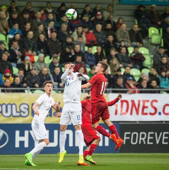 Jakub Nečas v souboji se Slovákem Ľubomírem Satkou