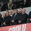 Pavel Kuka, Luboš Kozel, Jan Suchopárek Ivo Lubas a Martin Vaniak v hledišti zápasu 28. ligového kola Slavia - Sparta