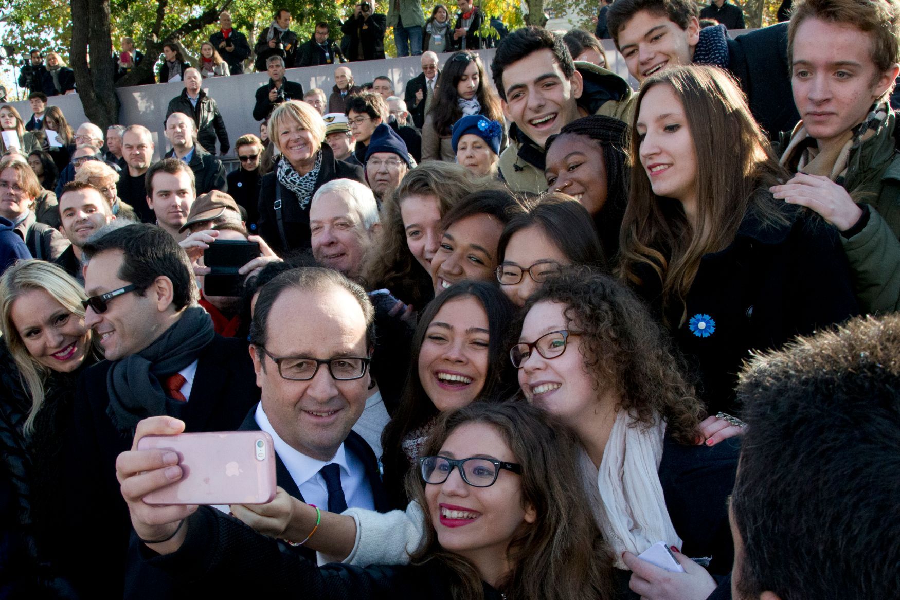 selfie Francois Hollande