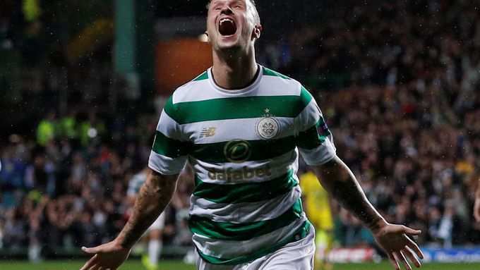 Leigh Griffiths slaví gól Celticu
