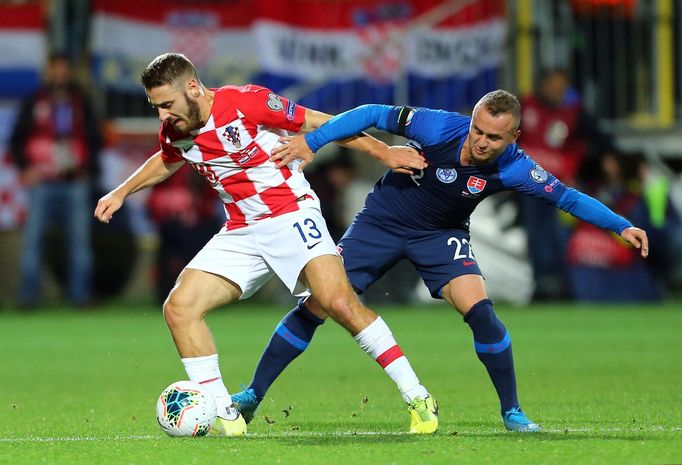 Soccer Football - Euro 2020 Qualifier - Group E - Croatia v Slovakia - HNK Rijeka Stadium, Rijeka, Croatia - November 16, 2019  Croatia's Nikola Vlasic in action with Slo