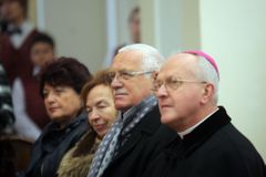 Litoměřický biskup Jan Baxant byl hospitalizován se srdeční příhodou
