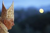 Věřící prý mají ale také právo prožít papežovu přítomnost bez komplikací.