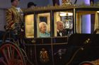 Oslavy devadesátin Alžběty II. skončily, koňská přehlídka připomněla momenty z královnina života