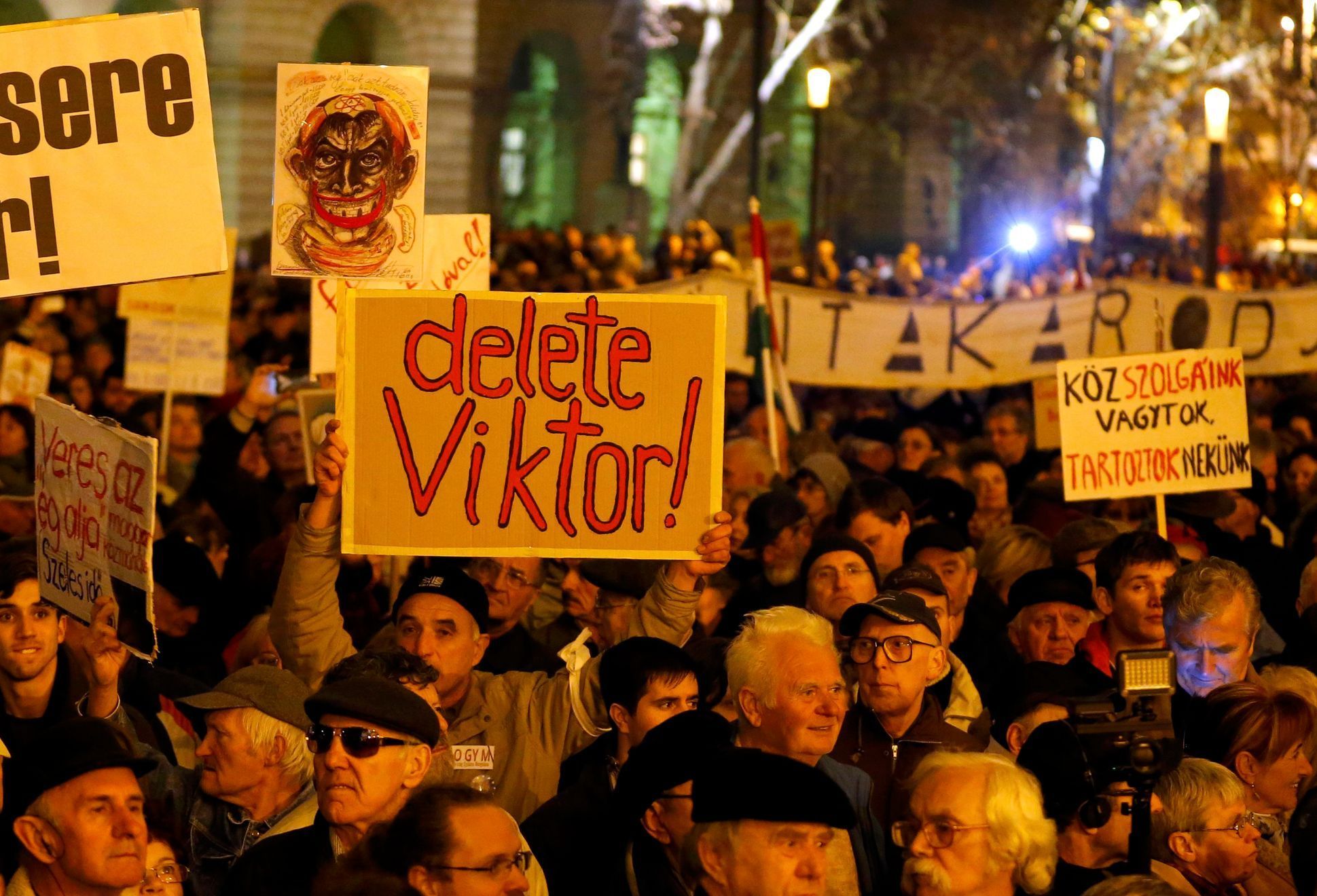 Maďarsko - Orbán - demonstrace