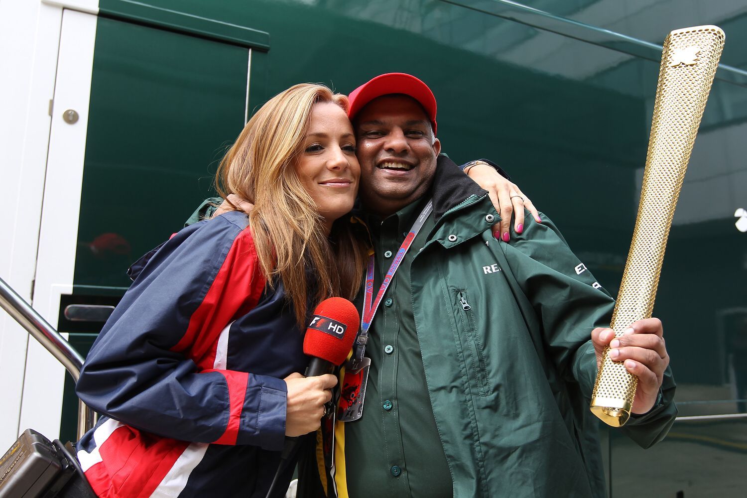 Natalie Pinkhamová a Tony Fernandes