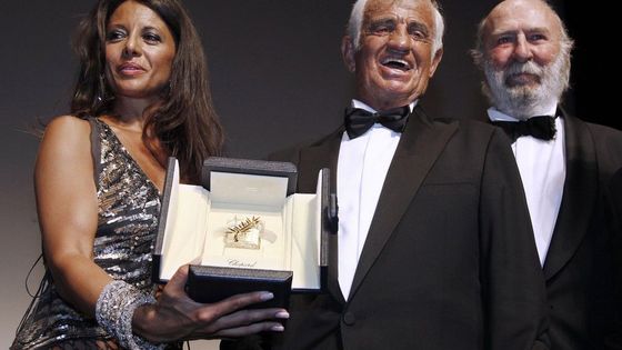 Jean-Paul Belmondo převzal v Cannes Zlatou palmu za celoživotní dílo