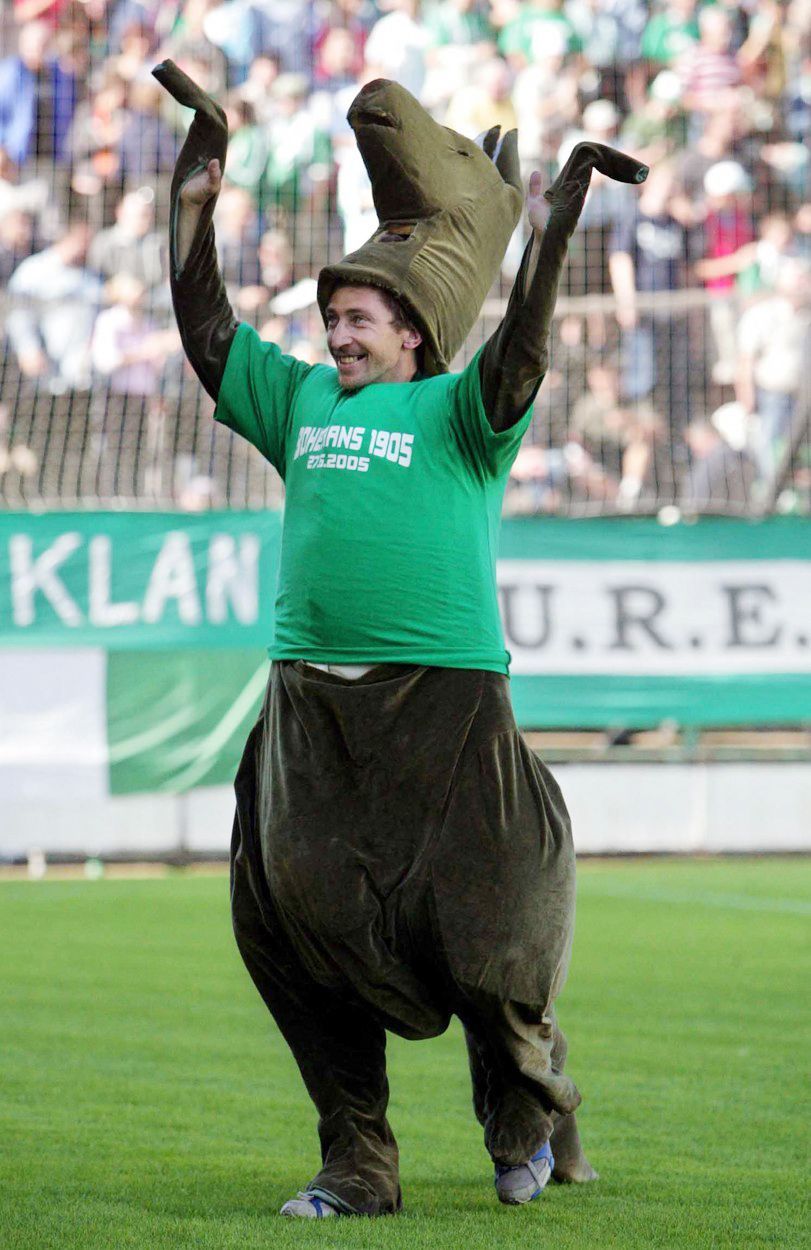 Fotogalerie / Před 90 lety byl otevřen fotbalový stadion Ďolíček klubu Bohemians 1905