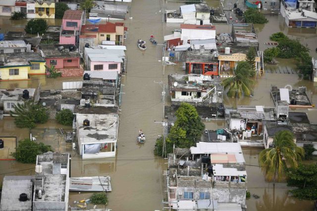 Letecký pohled na zatopenou část města Villarmosa