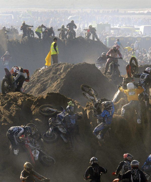 Šílení motorkáři