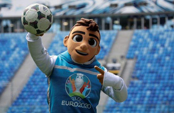 Maskot fotbalového Eura 2020 Skillzy