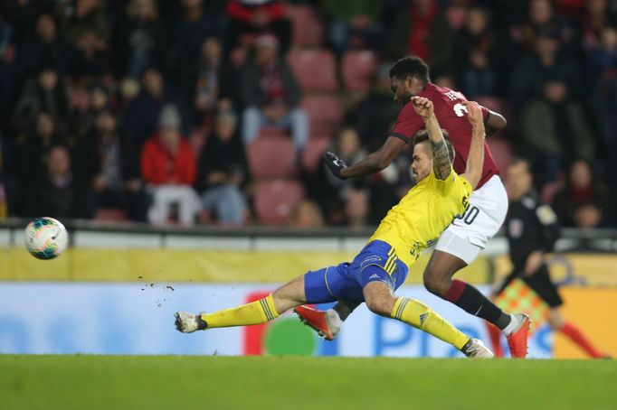 Benjamin Tetteh v zápase 23. kola Sparta - Zlín