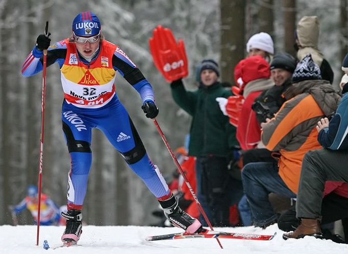 Natalia Korosteleva (#32, Rus.) na "houpačkách" novoměstského okruhu.