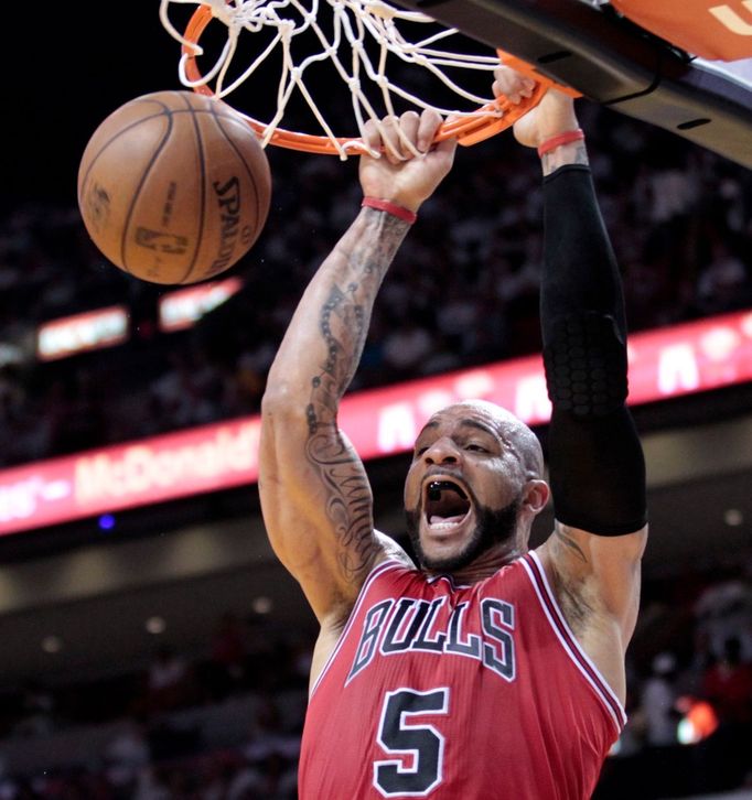 Carlos Boozer v play off NBA 2013