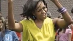 Michelle Obamová tančí se školáky v rámci projektu "Hýbejme se!"