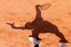FOTO Peklo na pražském tenisovém kurtu: 35 stupňů ve stínu