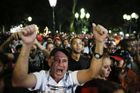 Ve Venezuele demonstrovaly desetitisíce lidí