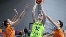 EL basketbal: ZVVZ USK Praha - Schio: Tereza Vyoralová