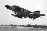 A stejně to platí o letounu F-4 Phantom II. Nori Harel patřil ve své době k mimořádným technickým talentům, na jehož kontě bylo zapsáno mnoho unikátních zlepšováků, které přispěly k větší bojeschopnosti izraelského letectva.