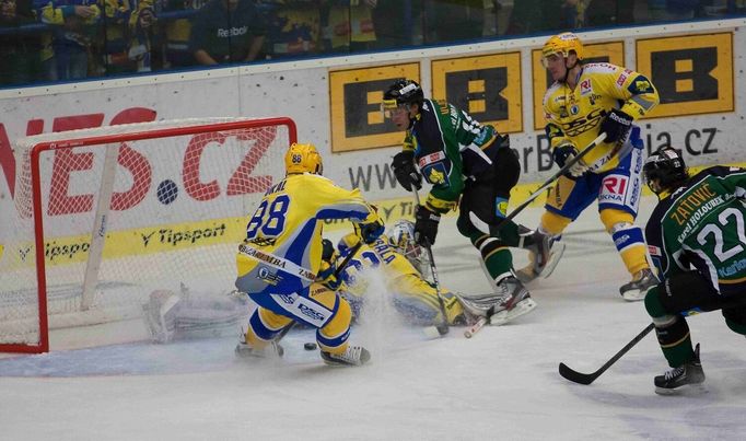 Hokej, extraliga, Zlín - Karlovy Vary: Zdeněk Okál (88), Tomáš Štůrala  -	Roman Vlach (16), Martin Zaťovič (22)