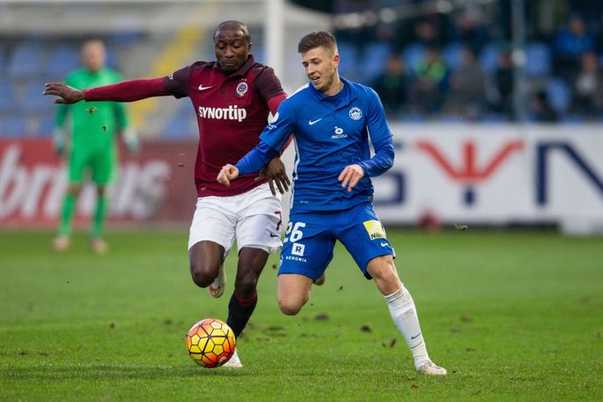 GL, Liberec-Sparta: Lukáš Bartošák - Kehinde Fatai