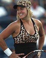 Bethanie Matteková-Sandsová