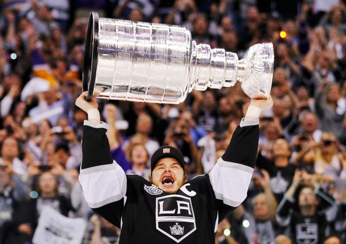 Šesté finále Stanley Cupu mezi Los Angeles Kings a New Jersey Devils