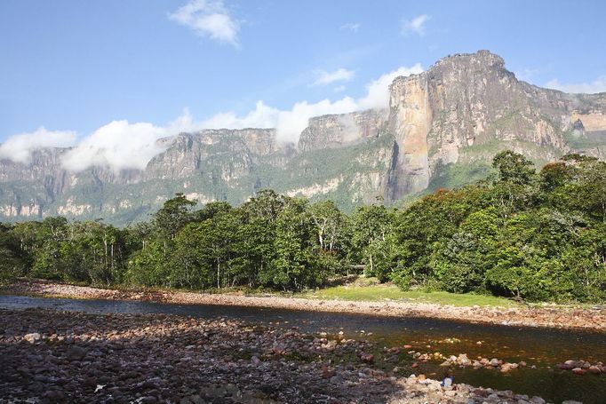 stolová hora Auyantepui, Venezuela